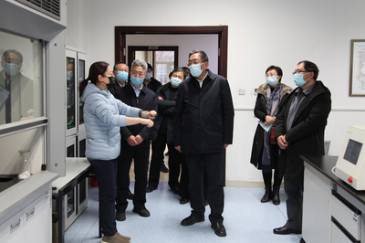 省農(nóng)業(yè)農(nóng)村廳廳長劉志杰、神農(nóng)科技集團(tuán)董事長鞠振來校調(diào)研